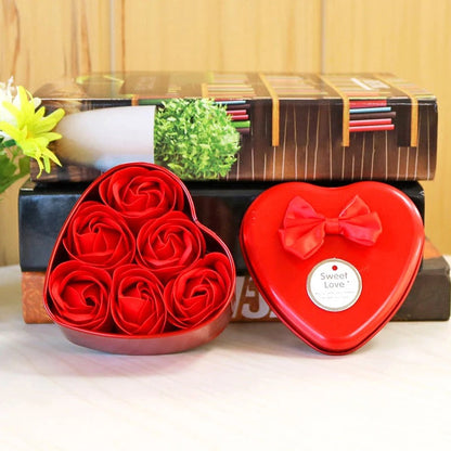 Heart Shaped Flowers Gift Box Red