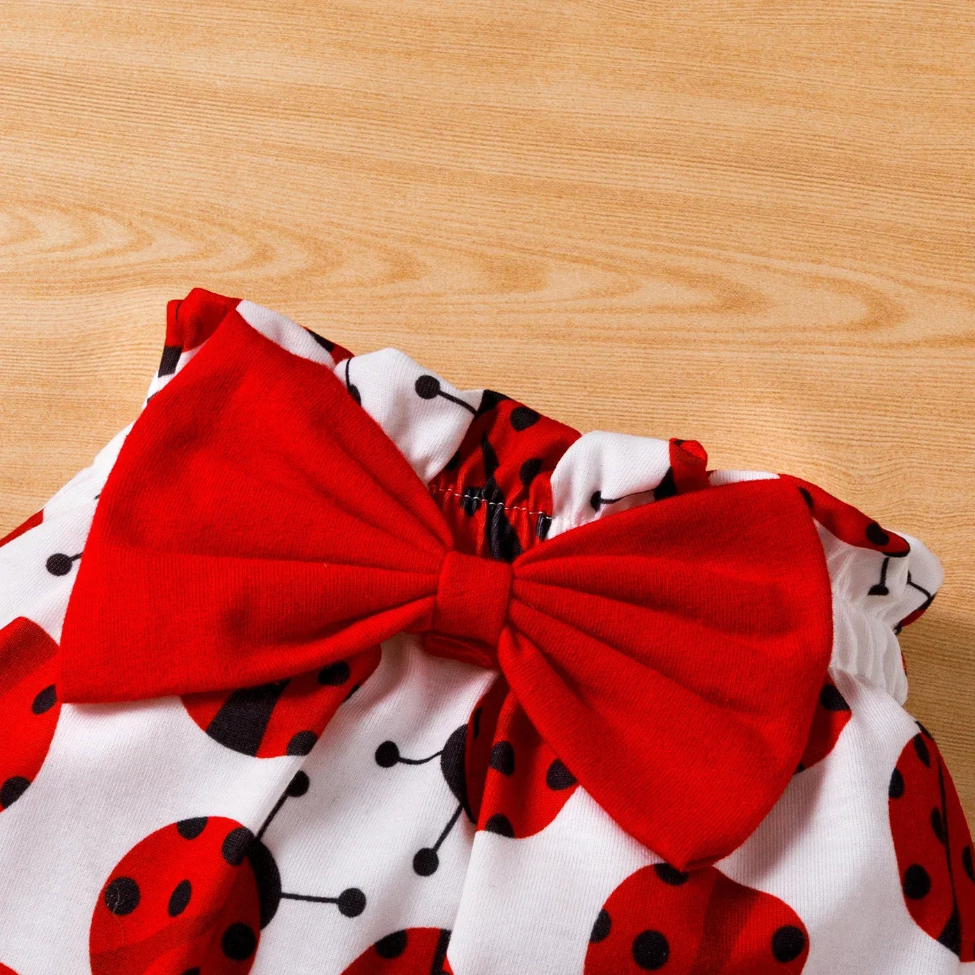 Baby Girl Cotton Ladybug Romper and Bowknot Trousers with Headband Set (Age Newborn-18M)